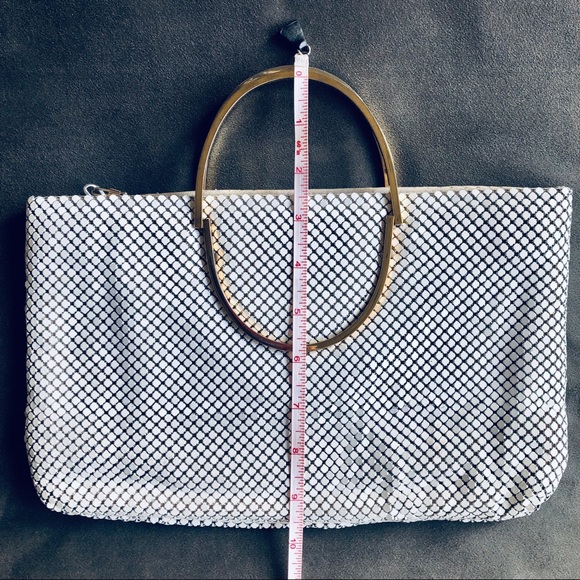 Vintage White Mesh purse - Picture 7 of 9